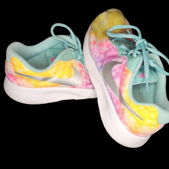 Nike Pastel Tie-Dye Sneakers Big Kid Size 6.5 Used Condition - Picture 3 of 7